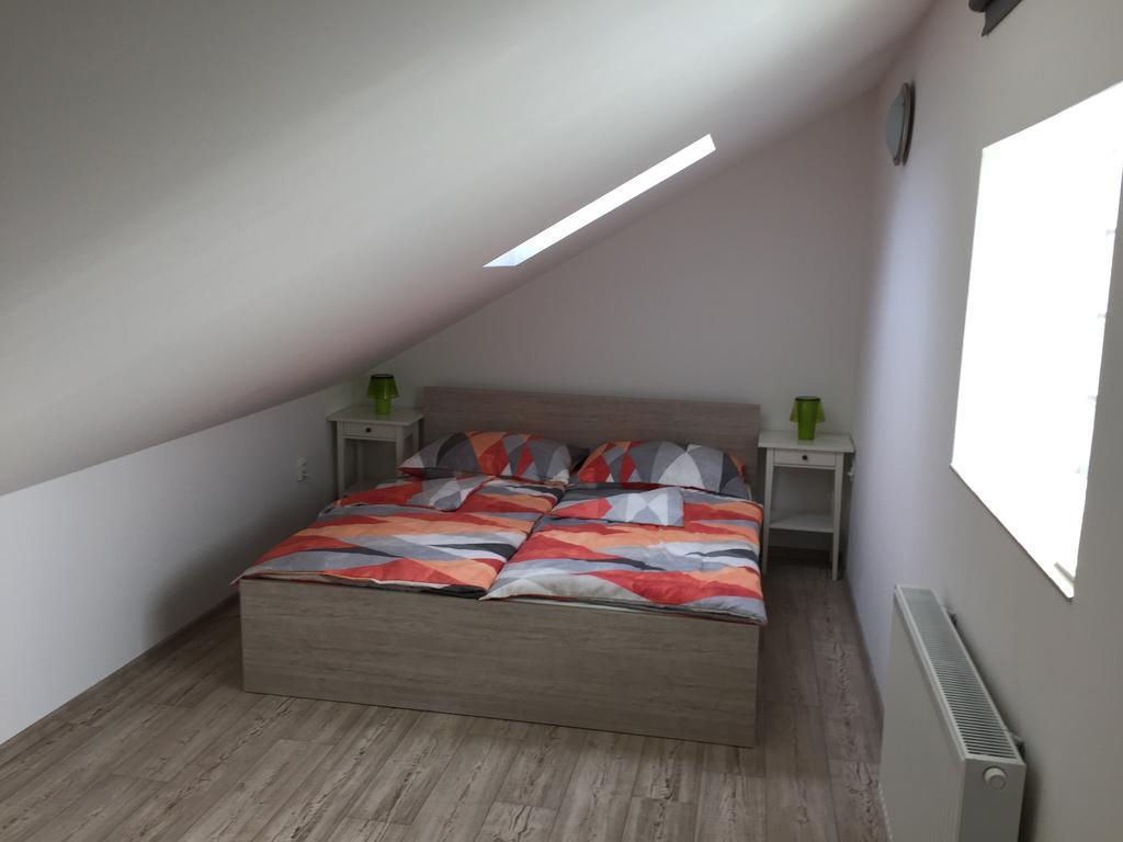 Apartment Lidicka Slavkov, 4 Person Slavkov u Brna Buitenkant foto