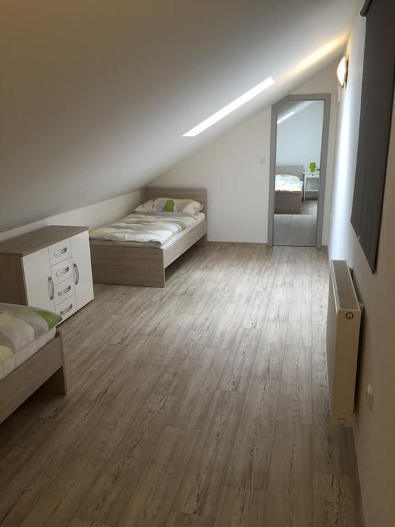 Apartment Lidicka Slavkov, 4 Person Slavkov u Brna Buitenkant foto
